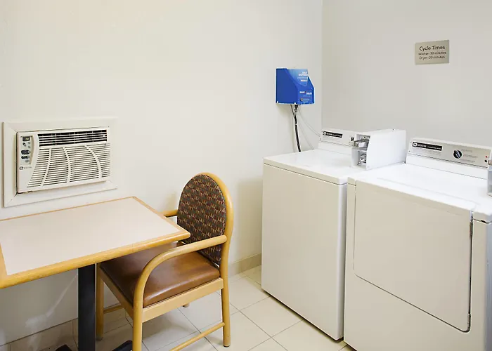 Courtyard By Marriott Williams Centre 3*
